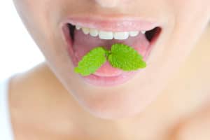 How to Freshen Up Your Bad Breath | Steven E. Holbrook, DMD | Albuquerque, NM